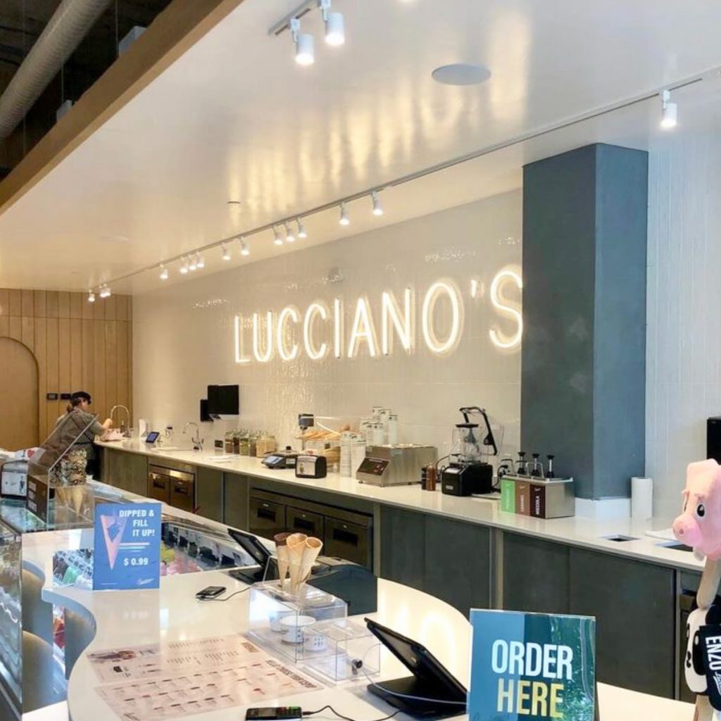 Artwave-Luccianos-Interior