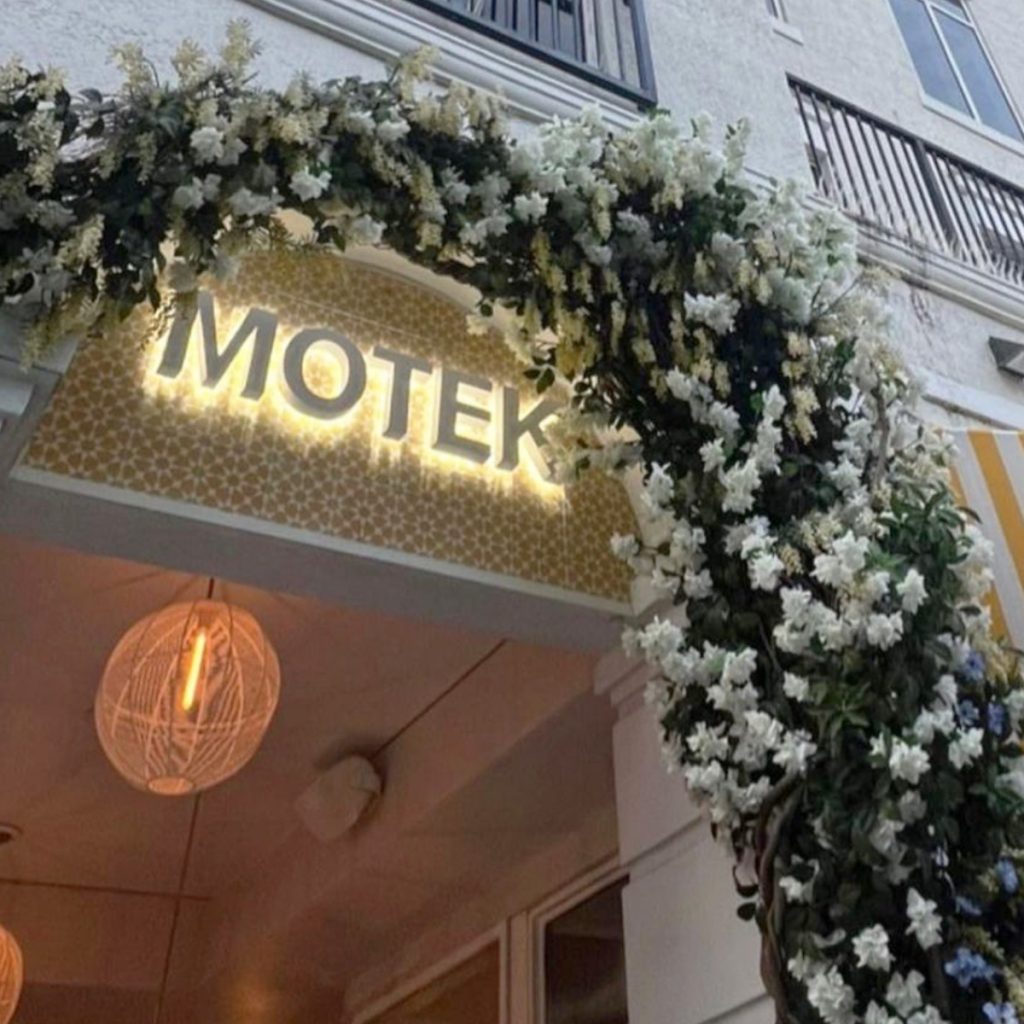 Artwave-Motek-Exterior-Sign